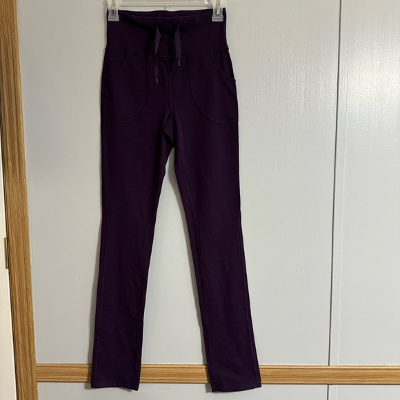 Lululemon Purple Activewear Workout Leggings Size 4 - Picture 1 of 12